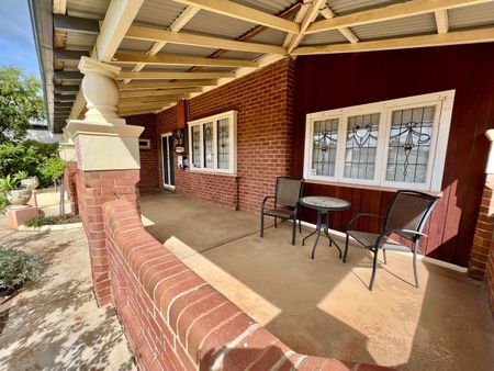 Ray White Real Estate Parkes - Photo 3