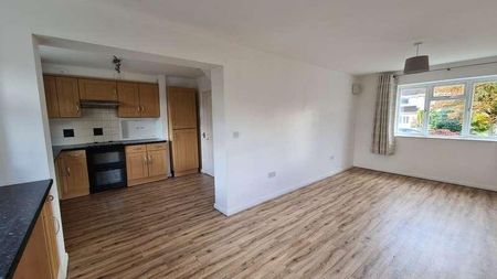 Three Sisters Lane, Prestbury, GL52 - Photo 2