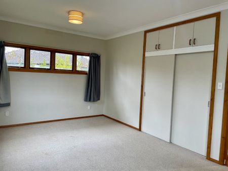 Campbell Street , Havelock North - Photo 2