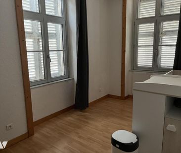 À louer – Appartement T3 + bureau – Centre-ville - Photo 2