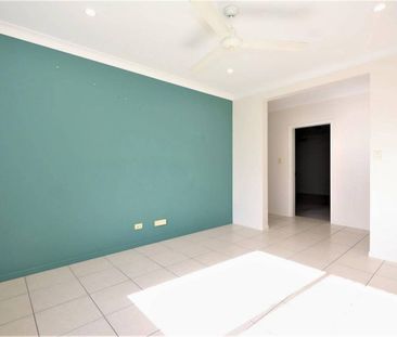 Fantastic Family Home - Fully Air Conditioned - 10kw Solar - Large ... - Photo 2