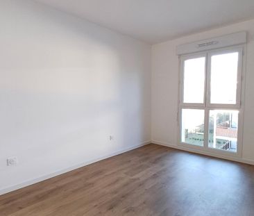 location Appartement T2 DE 38.86m² À DAMMARIE les LYS - Photo 1