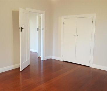 ONEHUNGA - 4 Bdrm/2 Bathroom Family Home - Photo 2