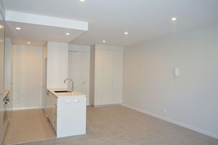 16/44 Macquarie Street, Barton ACT 2600 - Apartment For Rent | Domain - Photo 5
