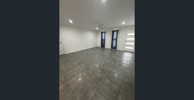 Modern 2-Bedroom Unit in Avenell Heights - Low Maintenance & Convenient Living! - Photo 1