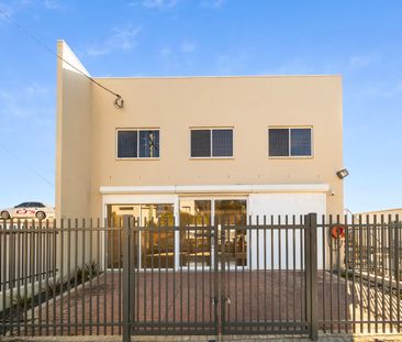 3/10 Bayldon Road, Queanbeyan West NSW 2620 - House For Rent | Domain - Photo 4