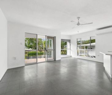 Beachside Bliss, Spacious 2 Bedroom Apartment for Rent on Sims Espl... - Photo 2