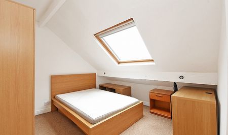 Spacious 6-Bedroom Home Now Available To Groups Of 4! - Photo 5