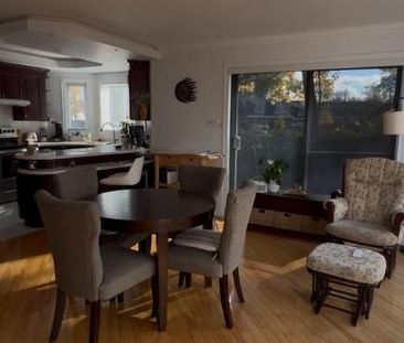 4 1/2 à louer 2260PC très lumineux et grand - Photo 1