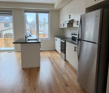 For Lease - 1397 National Common, Burlington, Ontario - Photo 2