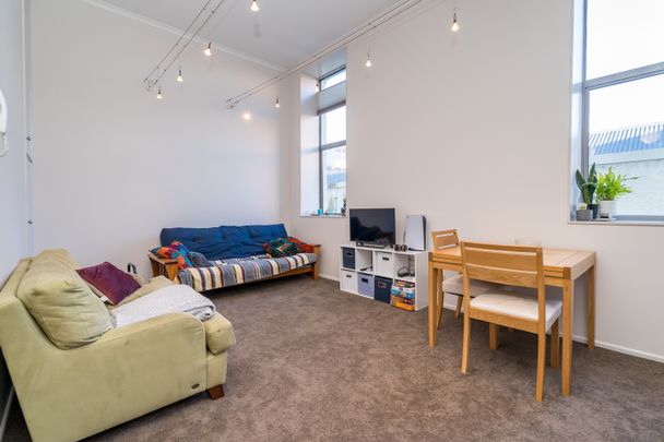 Inner City 1 bedroom studio apartment - Photo 1