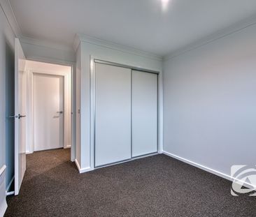 BRAND NEW TOWNHOUSE - Photo 5