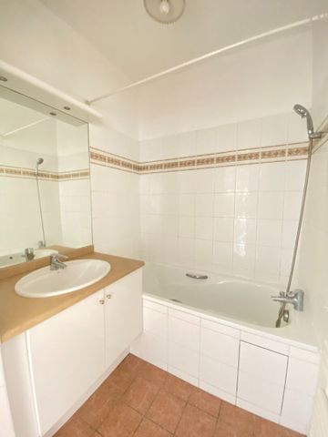 Location Appartement 2 pièces 38m² - Photo 4