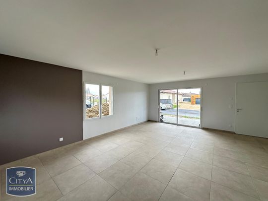 Location Maison 4 pièces 92m² FEILLENS 01570 - Photo 1