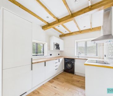 4 bedroom end of terrace house to rent - Photo 4