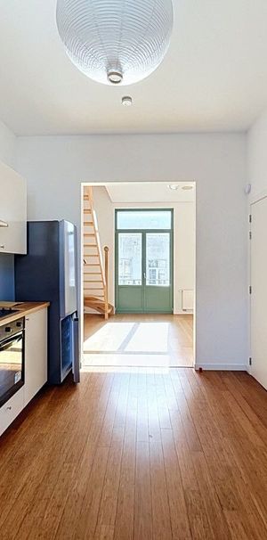 Duplex te huur in Sint-Gillis voor € 1.500 met 2 slaapkamers - Photo 1