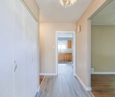 For Lease - 1097 Parthia Crescent, Mississauga, Ontario - Photo 2