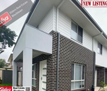 SPACIOUS TOWNHOUSE LESS THAN 5 MINS FROM STATION! - Photo 4