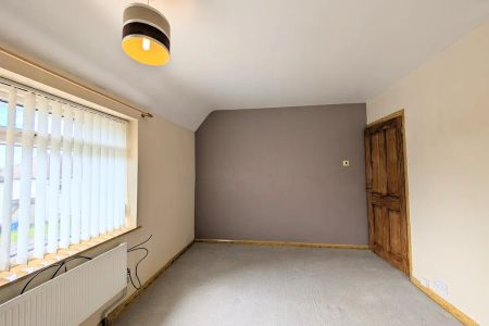 Walton Crescent - Photo 4