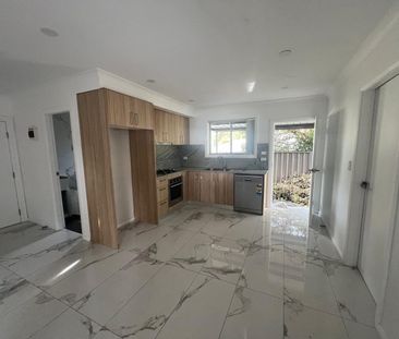 MODERN HOME - Photo 6