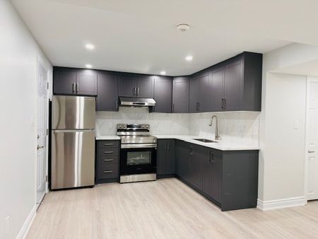 For Lease - 104 Stilton Avenue Unit# B, Vaughan, Ontario - Photo 5