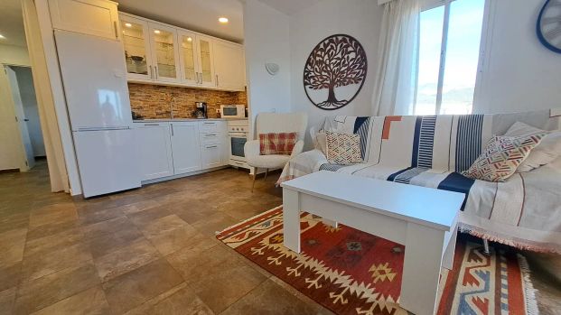 Apartamento de alquiler en Avenida Gamonal, 8b, Parque de la Paloma - Photo 1