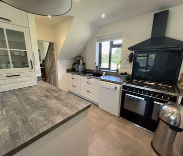 3 bedroom semi-detached house to rent - Photo 6