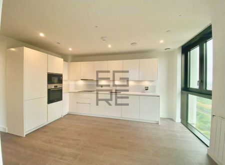 Twelve Trees Park, E15, London - Photo 5