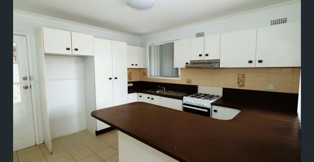Welcome to 6 Hastings Crescent, Greystanes. - Photo 1