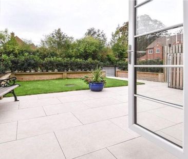 2 bedroom terraced house to rent - Photo 4