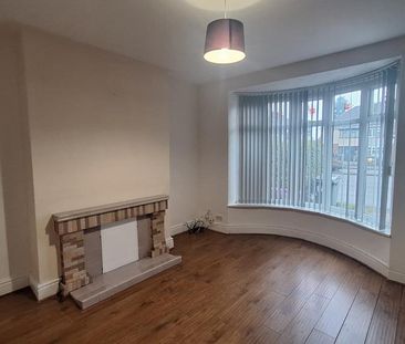 3 bedroom semi-detached house to rent - Photo 3