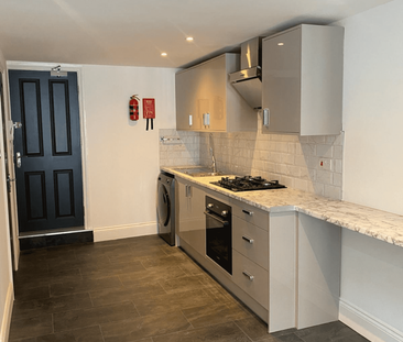 Studio to rent - Photo 3