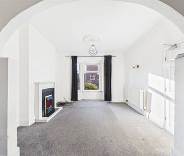 City Road, Beeston, Nottingham, NG9 - Photo 1