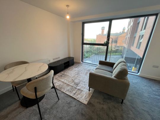 Studio Flat, Willow Court, M6 - Photo 1