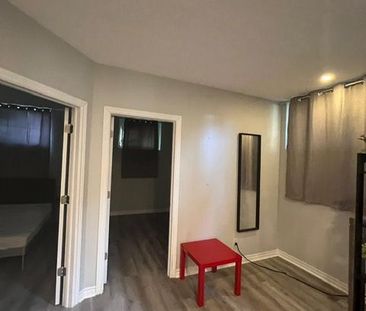 For Lease - 1293 Thames Street Unit# B, Carlington - Central Park, ... - Photo 3