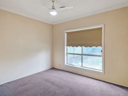 Four Bedroom Home Close to Orana Mall - Photo 5