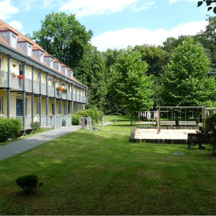 Rudolstadt, Große 2-Raum-Maisonett-Wohnung (WBS erforderlich) - Photo 1