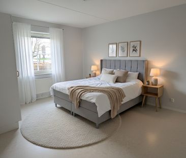 Mysig tvåa en trappa upp, med inglasad balkong - Foto 2