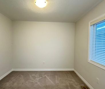 For Lease - 112 Ridge Road, Cambridge, Ontario - Photo 4