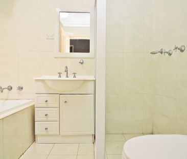 Well Presented Two Bedroom Villa - Photo 5