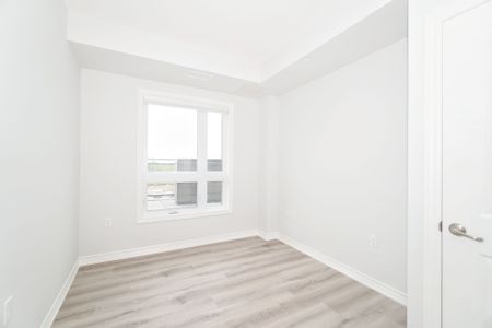 For Lease - 1350 HEMLOCK Road Unit# 511, Manor Park - Cardinal Glen and Area, Ontario - Photo 2