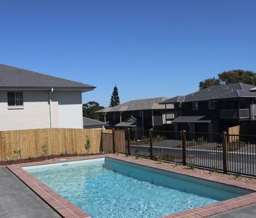 12/12 Kimberley Close, Redbank Plains QLD 4301 - House For Rent | D... - Photo 4