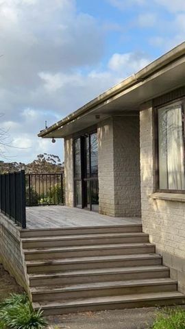 Spacious semi rural home in Matakana school zone - Photo 2