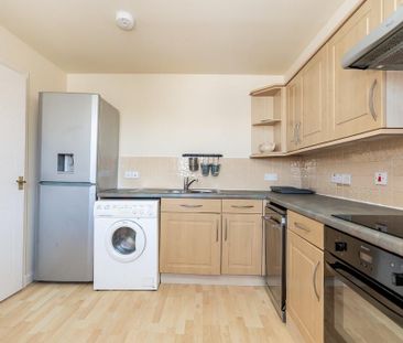 2 bedroom flat to rent - Photo 5