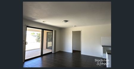 WELL LOCATED FAMILY HOME IN SHEPPARTON NORTH - Photo 2