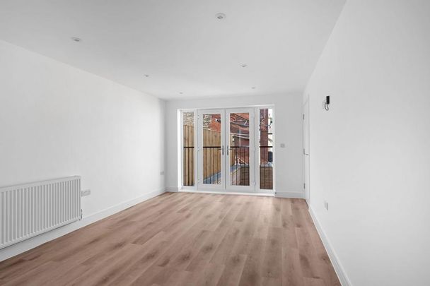 3 bedroom terraced house to rent - Photo 1