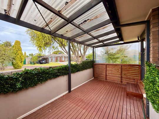 Spacious Home with Double Garage - Photo 1