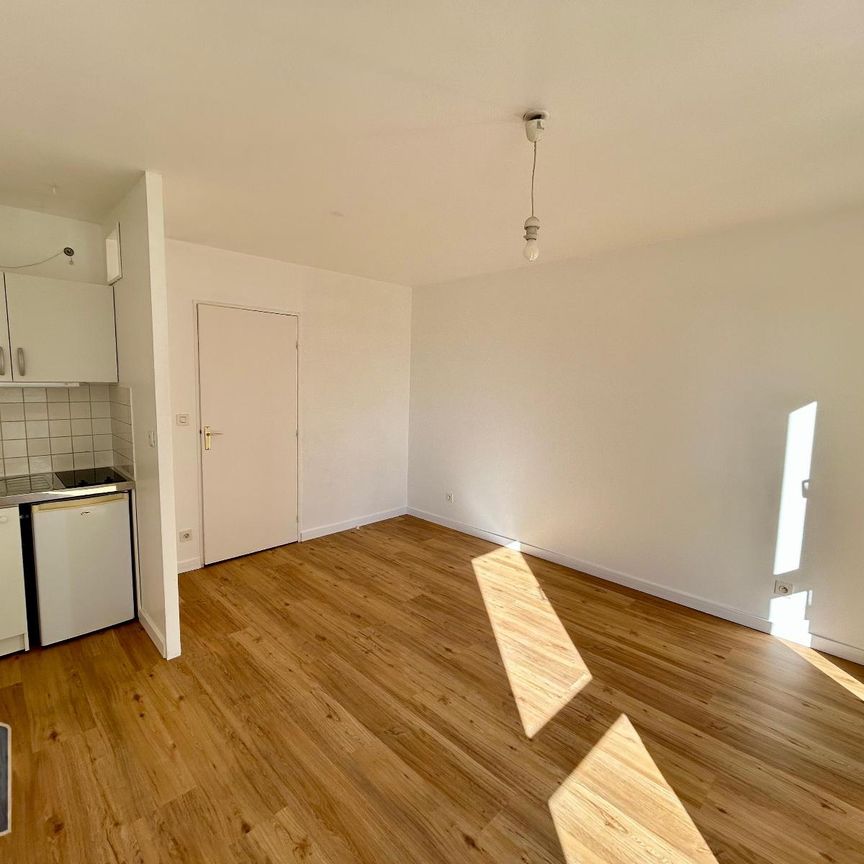 Location Appartement 1 pièce 21m² LE MANS 72100 - Photo 1