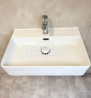 Stilvoll neu sanierte und helle 2,5 Zimmer Wohnung - ruhig und zentrumsnah- - Photo 1