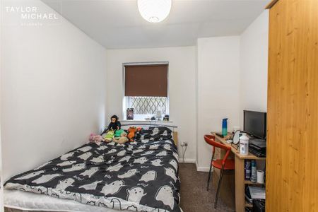 7 bedroom semi-detached house to rent - Photo 5